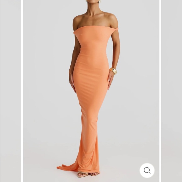 Jaus Dresses & Skirts - Off-Shoulder Peach Bodycon Maxi Dress